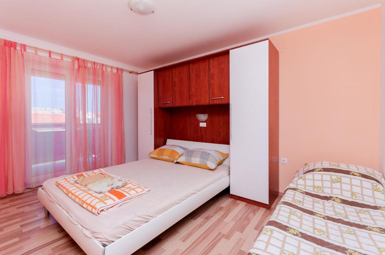 Apartments Rajka Lopar Exterior foto