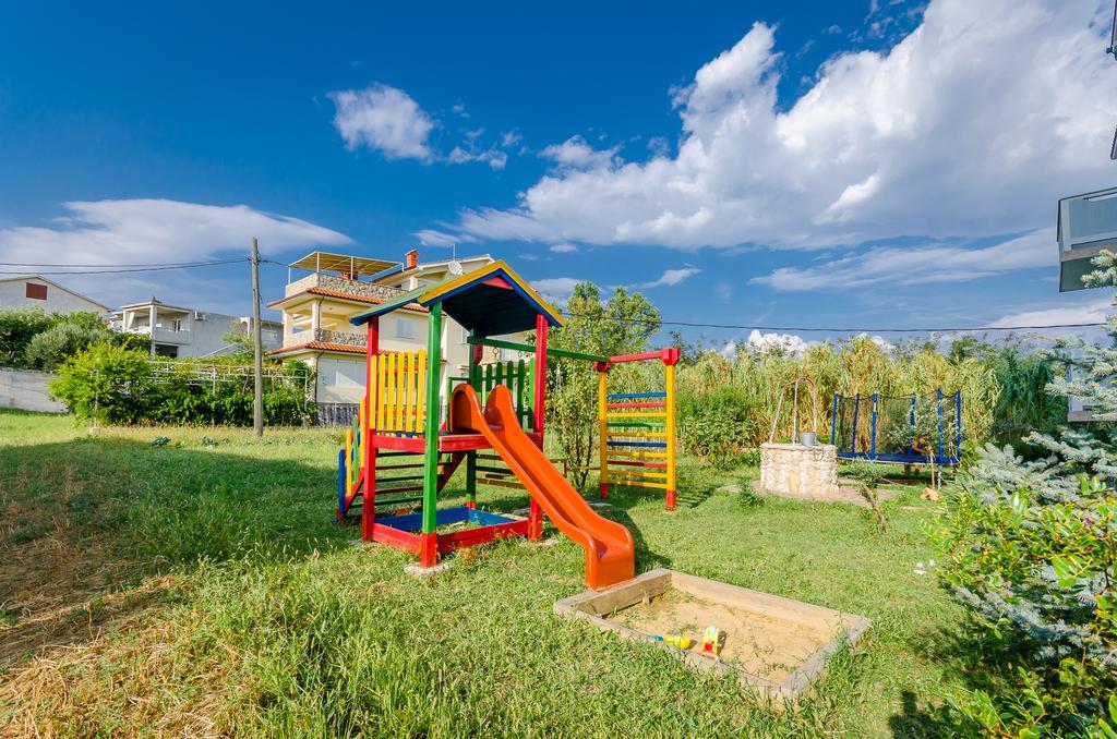 Apartments Rajka Lopar Exterior foto
