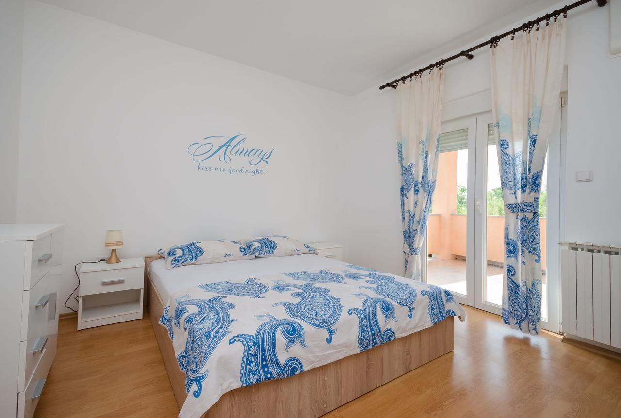 Apartments Rajka Lopar Exterior foto